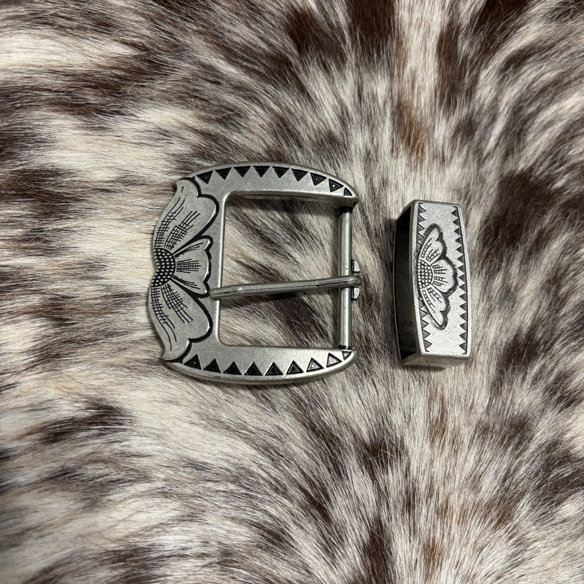 1.5” Buckle & Keeper